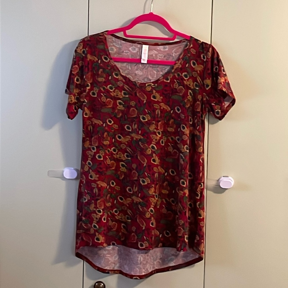 LulaRoe Classic T
